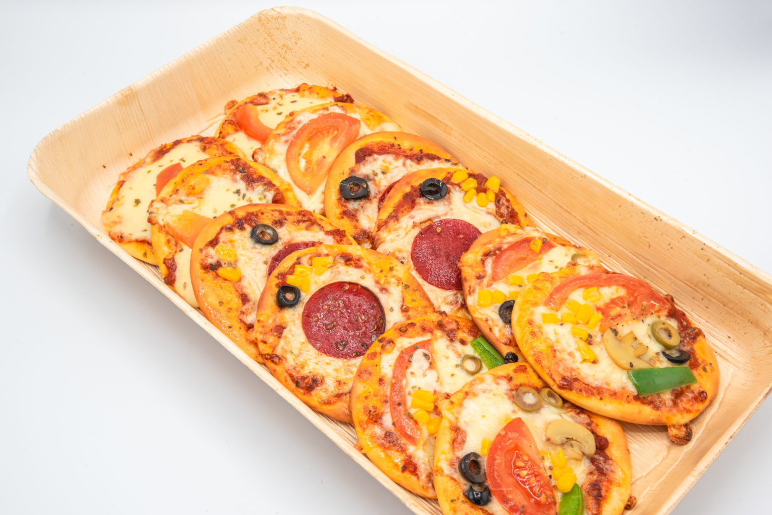 Syrische MiniPizza (vegetarisch oder Salami 100 halal) refueat